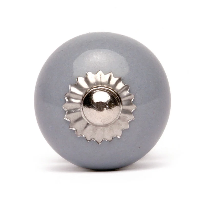 Perilla de cerámica gris