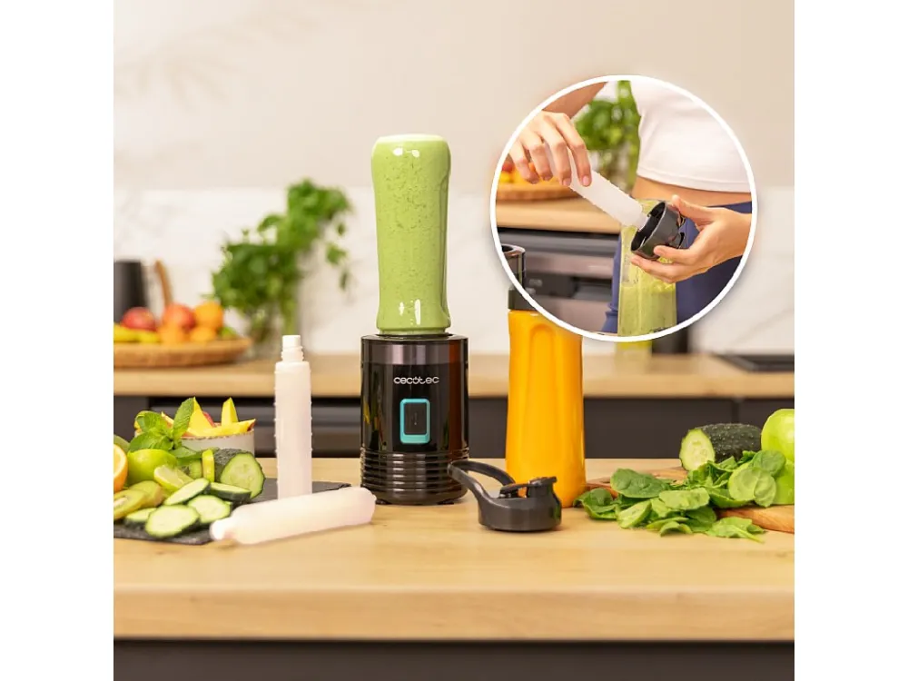 Cecotec Frullatore per smoothies con recipiente portatile, 4 lame con rivestimento titanio nero da 350 W.
