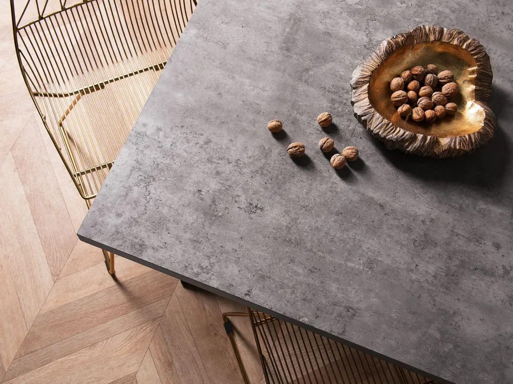 Tavolo da pranzo effetto cemento/nero 160 x 90 cm BENSON per Famiglie