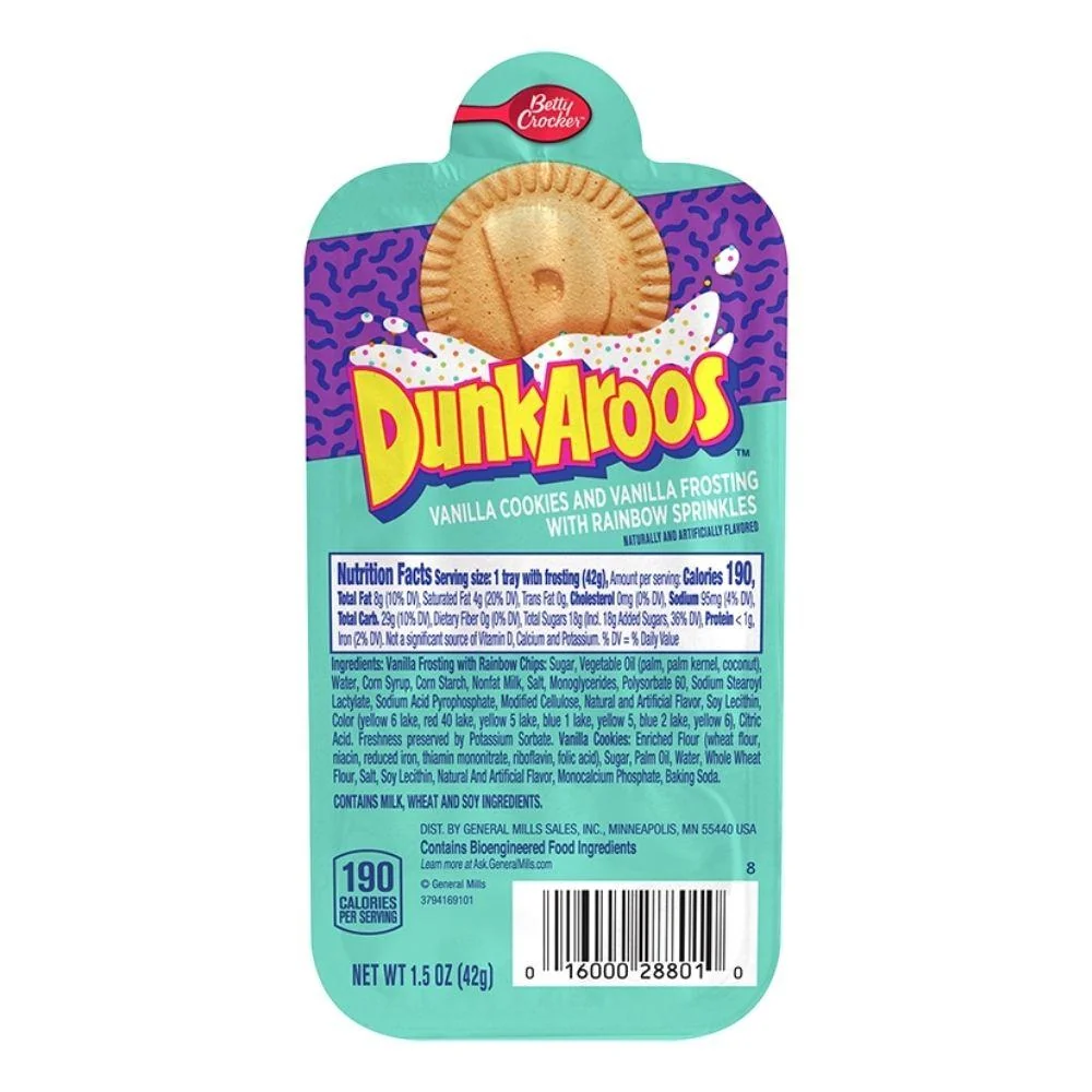 Dunkaroos Vanilla Cookies and Vanilla Frosting Whit Rainbow Sprinkles, biscotti con frosting alla vaniglia e confetti colo...