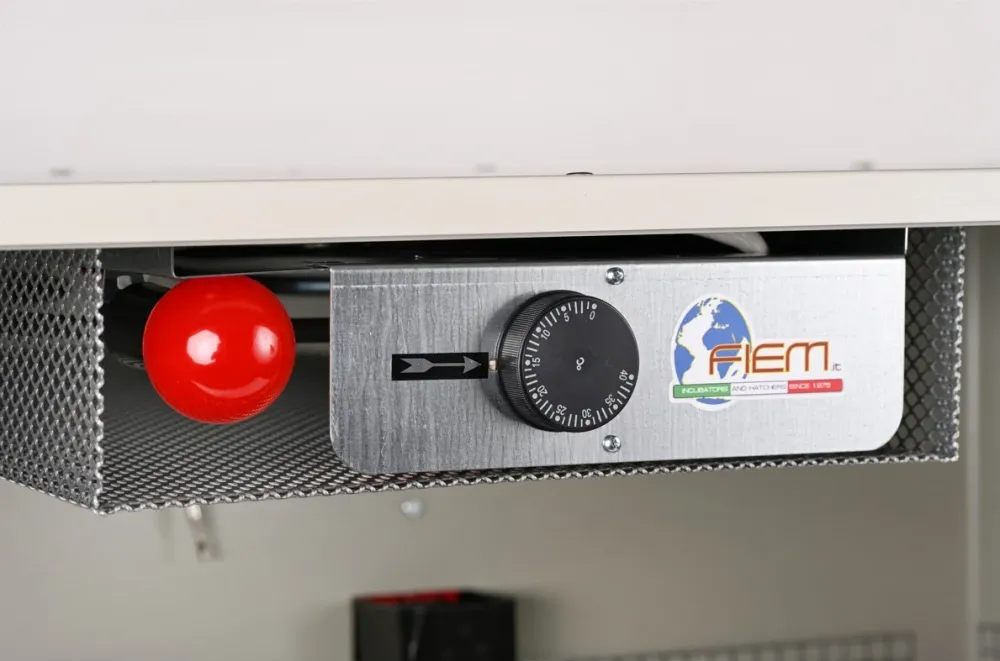 ALLEVATRICE ARTIFICIALE CALDA SV70 BREEDER