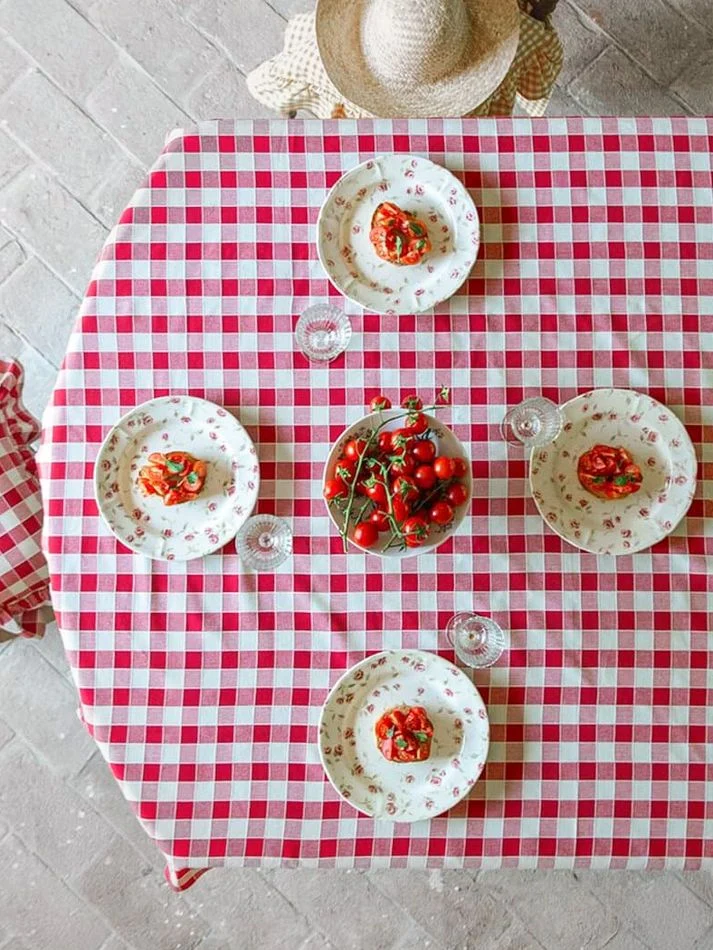 Blanc Mariclo tovaglia serie Osteria Chic variante vichy rosso cm.140x180