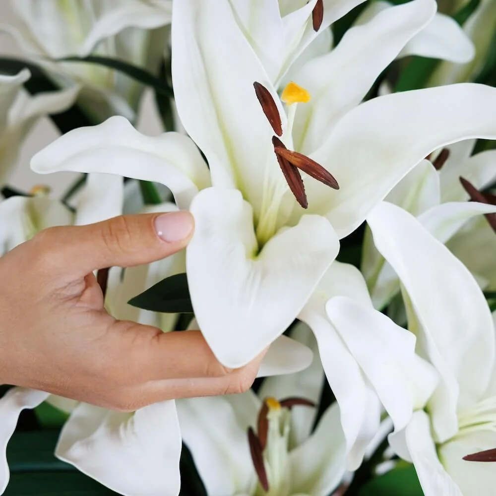 Bouquet di fiori artificiali di lys