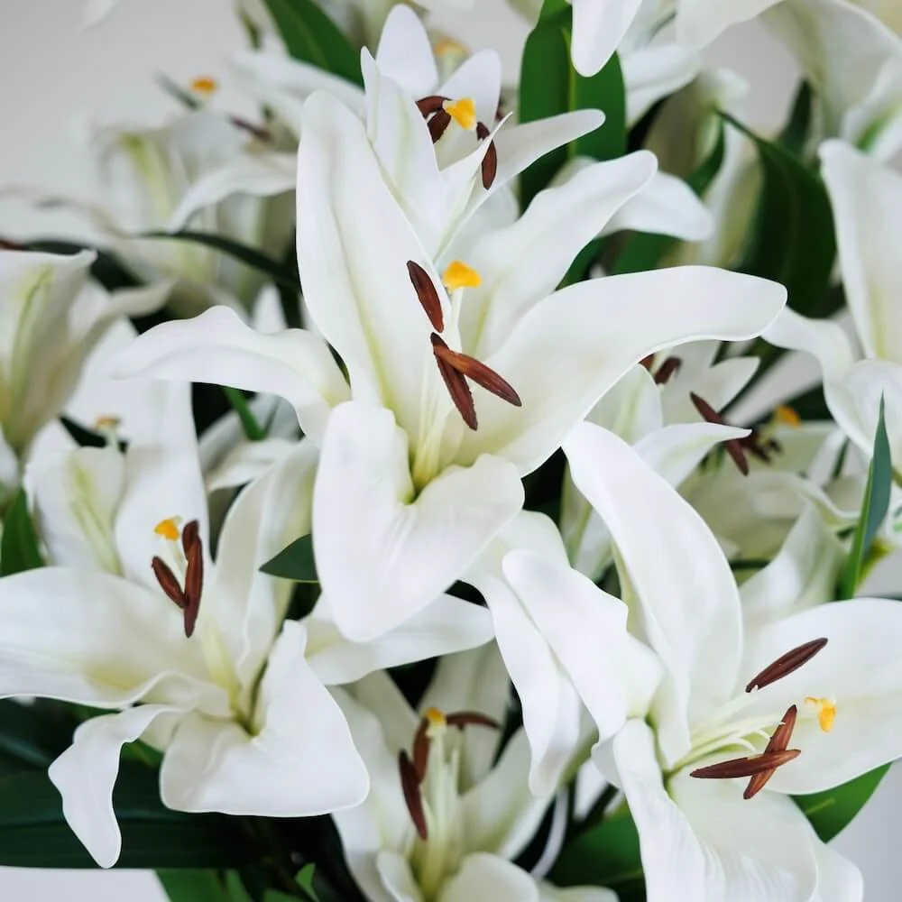 Bouquet di fiori artificiali di lys