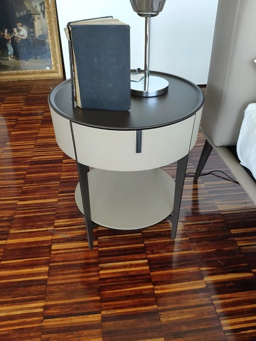 Coppia comodini "Round" Alivar Acciaio e Cuoio Offerta scontati outlet