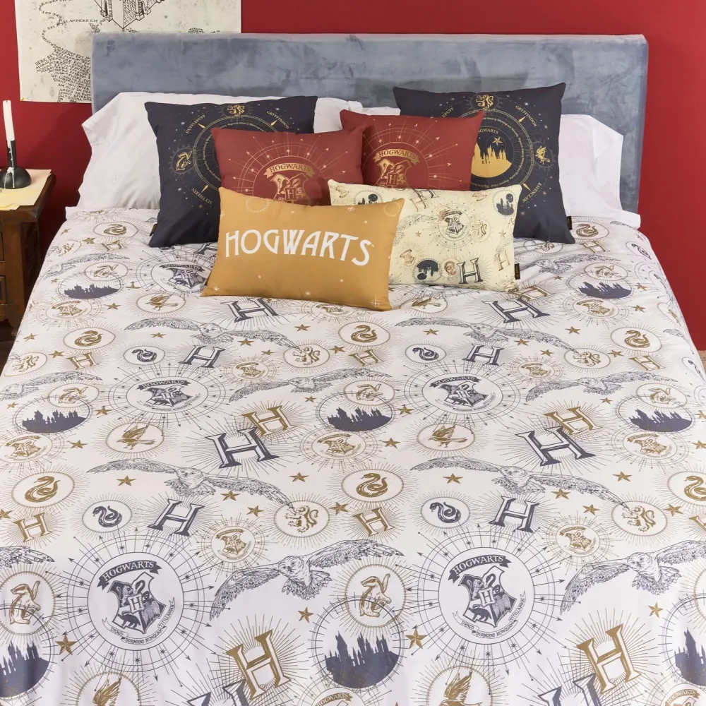 Copripiumino matrimoniale con bottoni Hogwarts