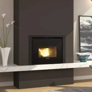 Inserto Termocamino Pellet Ventilato La Nordica Modello Comfort P70 Air 10 Kw Con Radiocomando Palmare