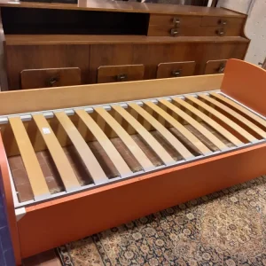 Letto-divano Da Cameretta Senza Materasso