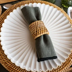 Portatovaglioli rattan marrone naturale