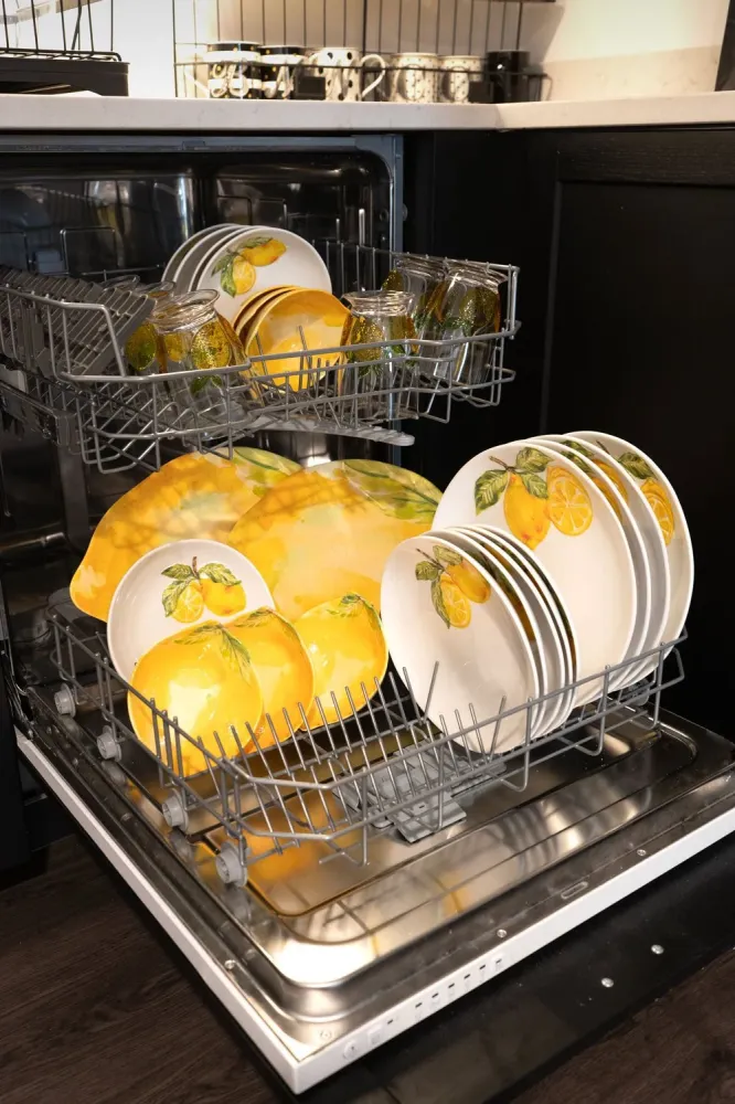 Servizio Stoviglie Melamina Limoni 4 persone