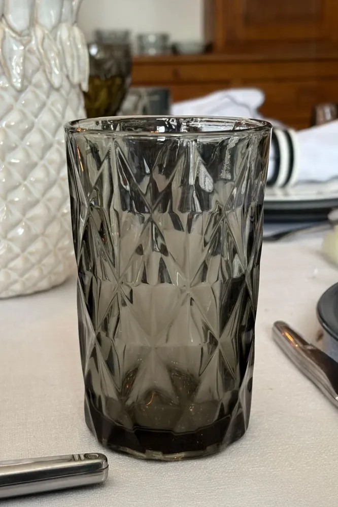 Set di 6 bicchieri alti grigi dal design rombo