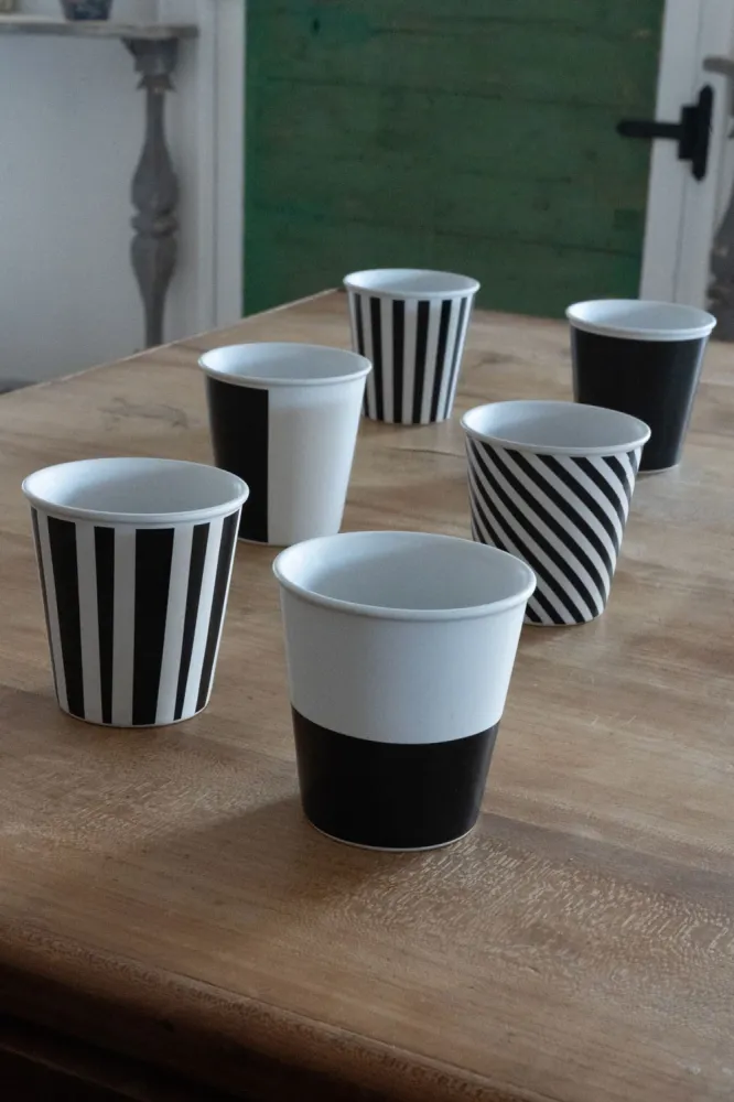 Set Di 6 Bicchieri Porcellana Bianca E Nera