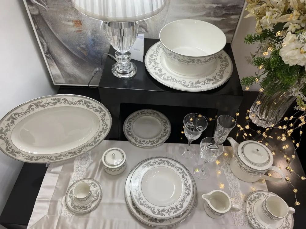 Set tavola completo Piatti Livellara Royal Palais 93 Pezzi + Bicchieri TP Cristal 38 Pezzi– porcellana e cristallo elegante