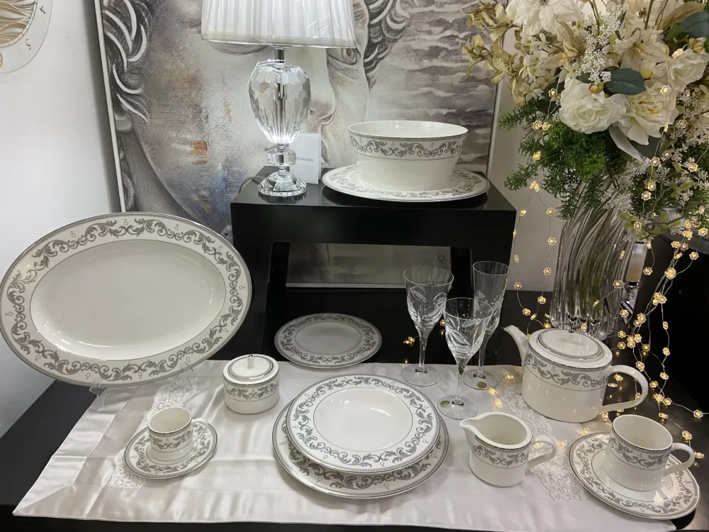 Set tavola completo Piatti Livellara Royal Palais 93 Pezzi + Bicchieri TP Cristal 38 Pezzi– porcellana e cristallo elegante