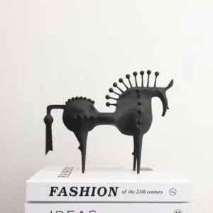 Statua astratta di cavallo metallo nero 22 cm