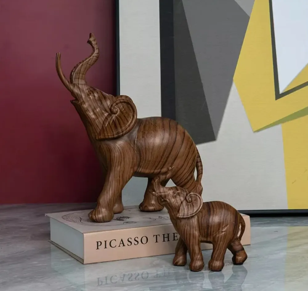 Statua elefante resina simil legno 18 cm