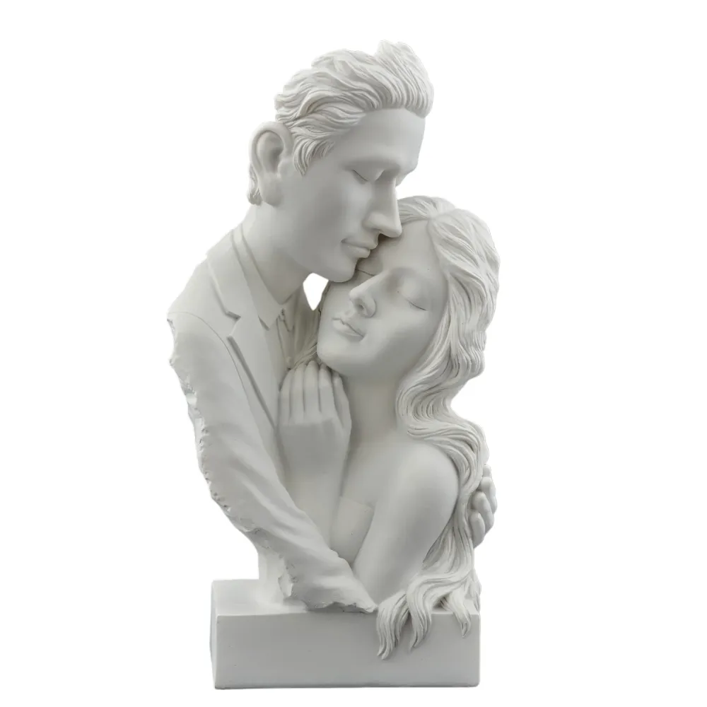 Statua resina coppia