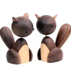 Statua di scoiattolo legno stile nordico 11 cm