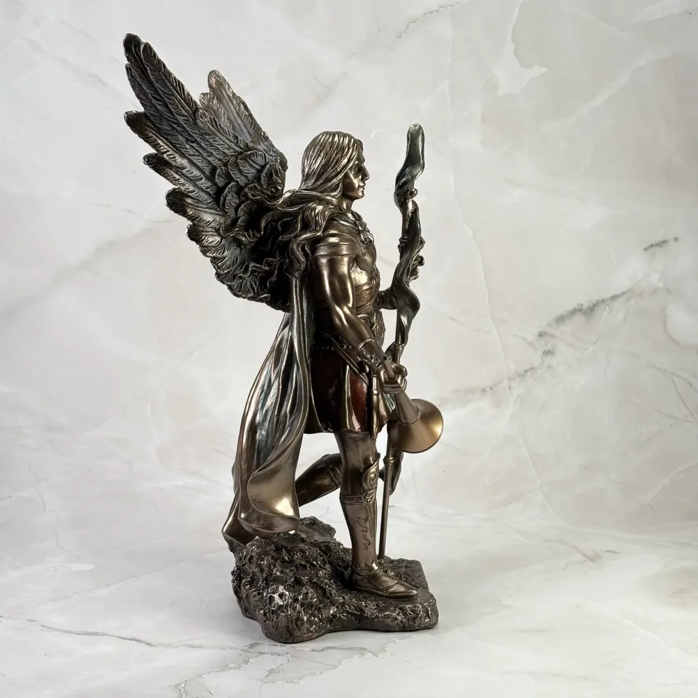 Statuetta dell'Arcangelo Gabriele