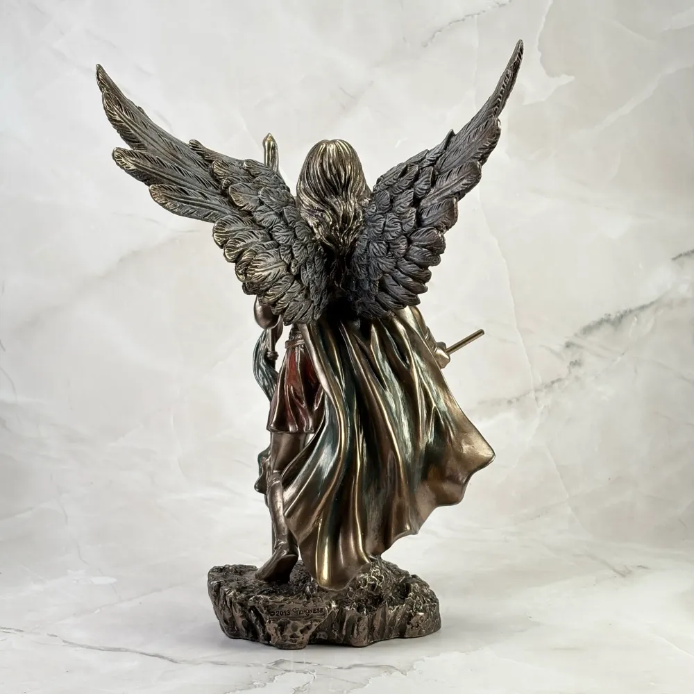 Statuetta dell'Arcangelo Gabriele