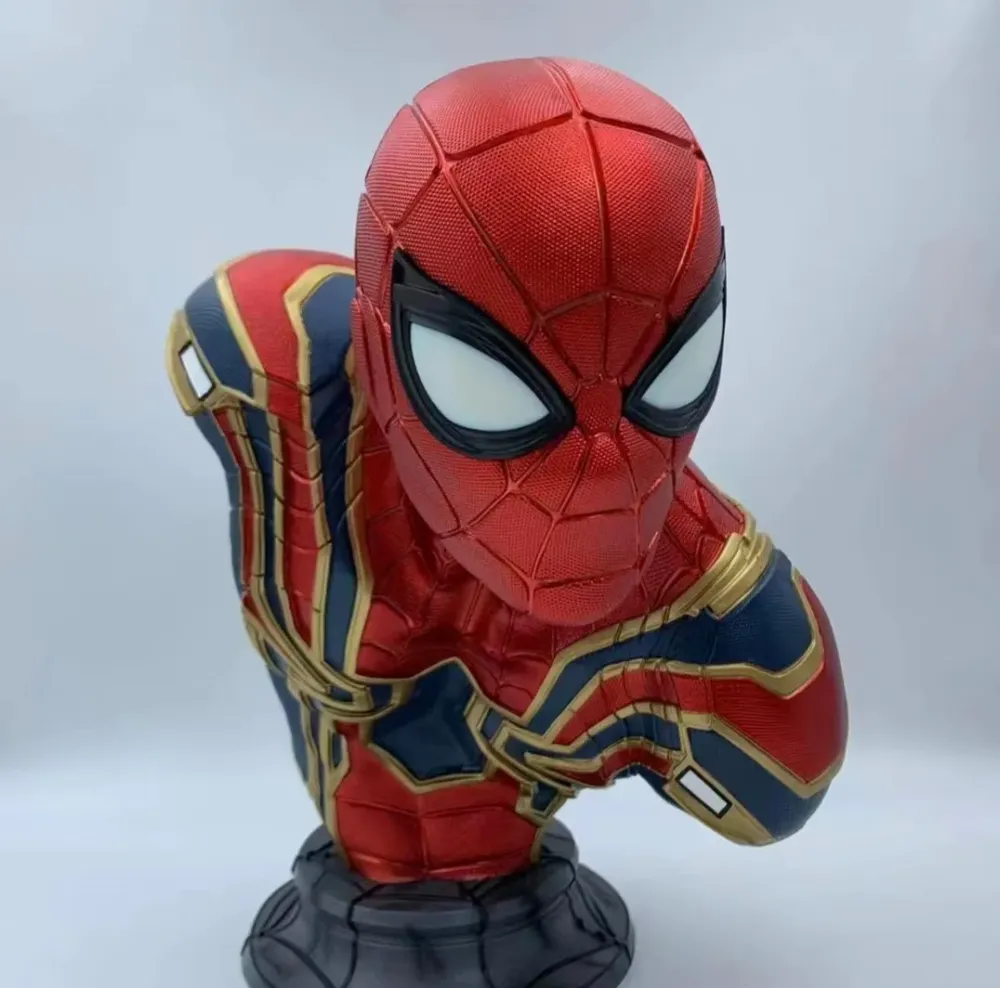 Statuetta resina di Spider-Man Iron Spider