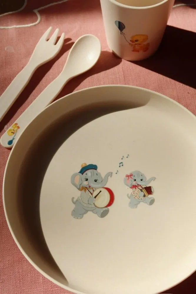 Konges Slojd Set di stoviglie per bambini Music Parade