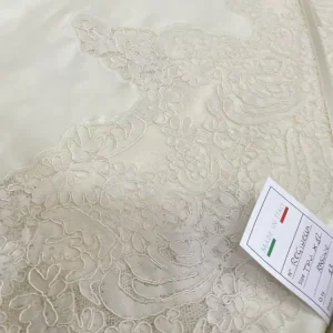 Tovaglia da tavola mod . Reginella rasone e pizzo Rebrode’