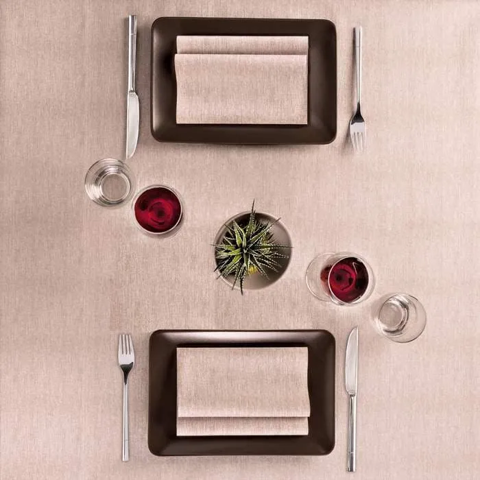 Tovaglia Tnt Giò Cappuccino Plus cm. 140X140 - 60 pz.