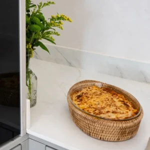 Vassoio ovale rattan con grande Pyrex