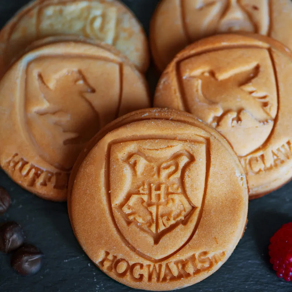 Set di 5 timbri per biscotti intercambiabili di Hogwarts Houses Cinereplicas EU
