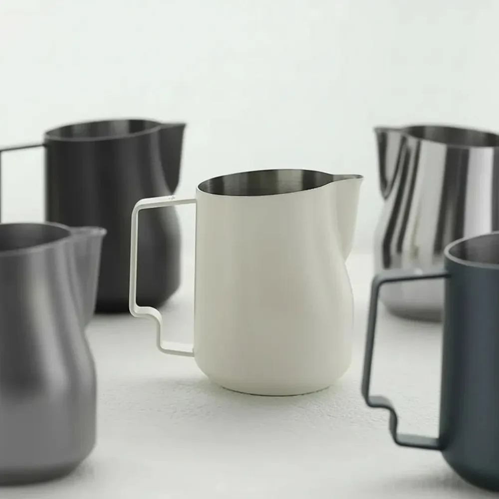 CREMAFLOW – Caraffa acciaio inox per schiuma di latte uniforme Cozey Maison