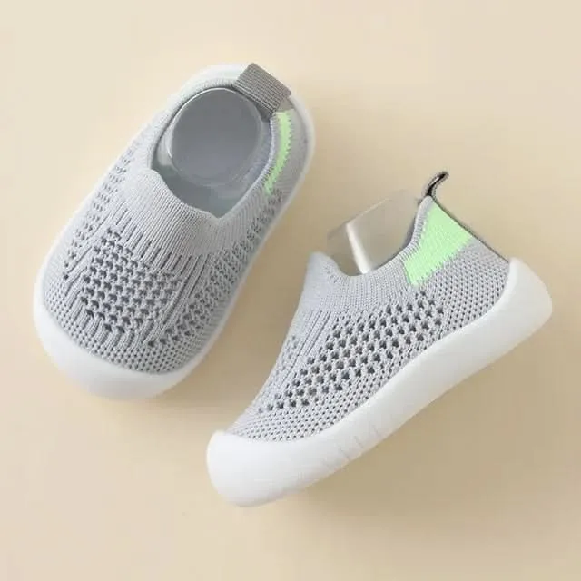 FUNSTEP – Sneakers leggeri per bambini con suola profilata per gioco attivo Cozey Maison