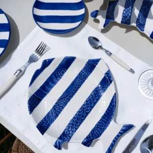 Piatto Piano Ceramica Con Design Di Pesce Strisce Blu