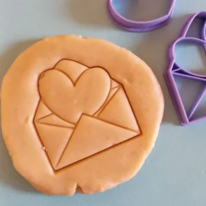 Stampo per biscotti forma di Busta un cuore