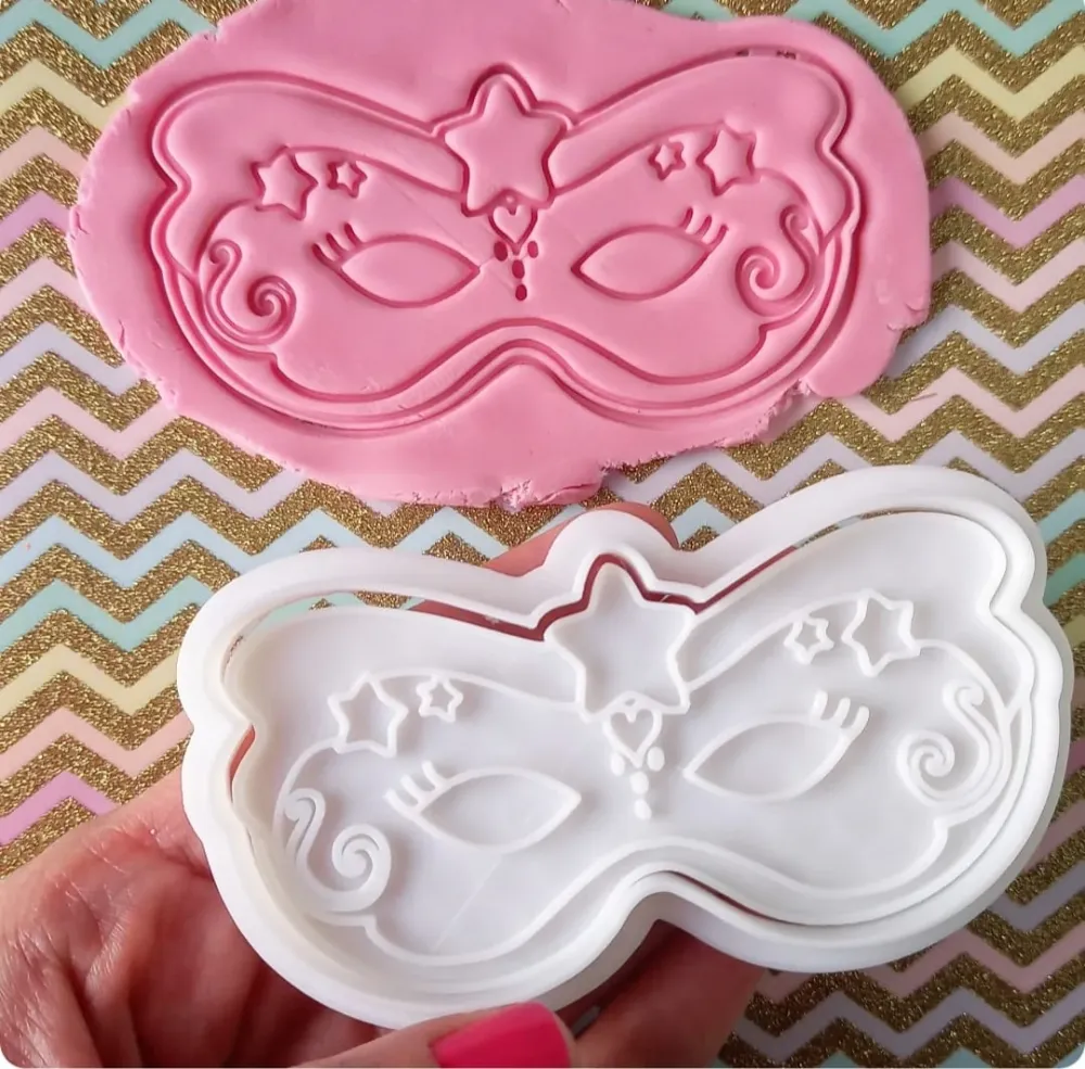 Stampo per biscotti forma di Maschera Carnevale 6