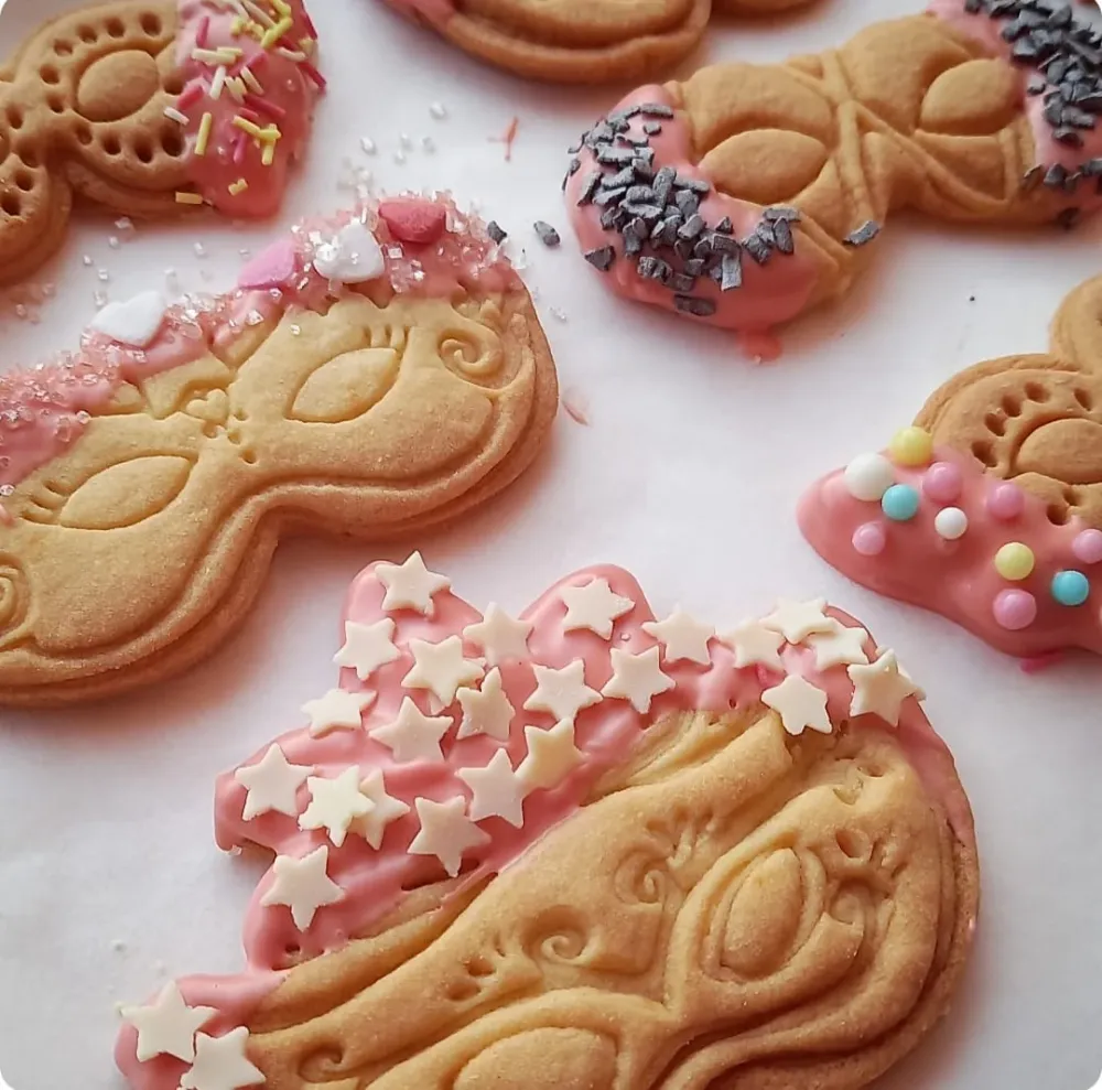 Stampo per biscotti forma di Maschera Carnevale 6