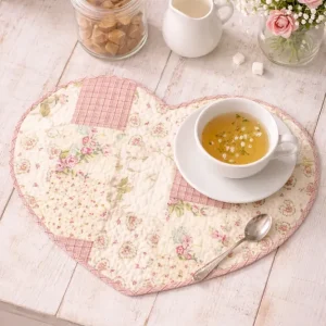 Tovaglietta cuore trapuntata floreale 50 cm – Nuvole di Stoffa