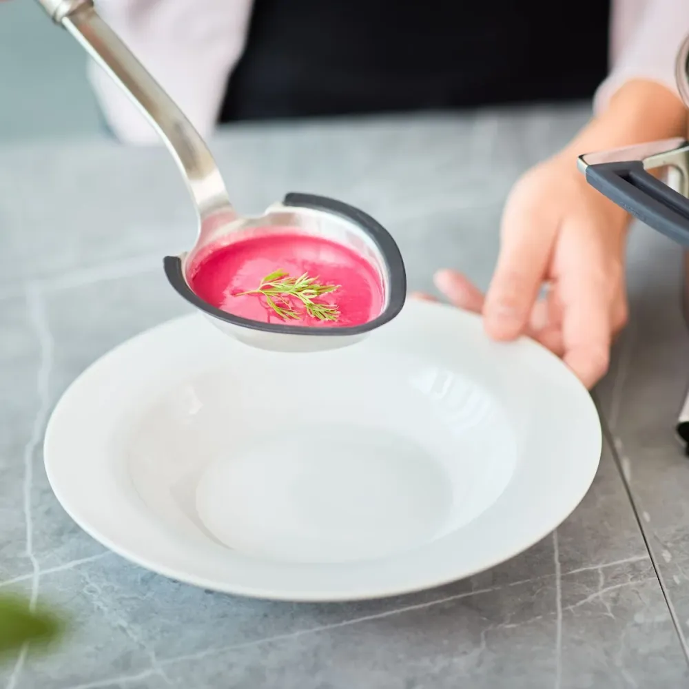Cucchiaio da portata acciaio inox con bordi morbido Rösle