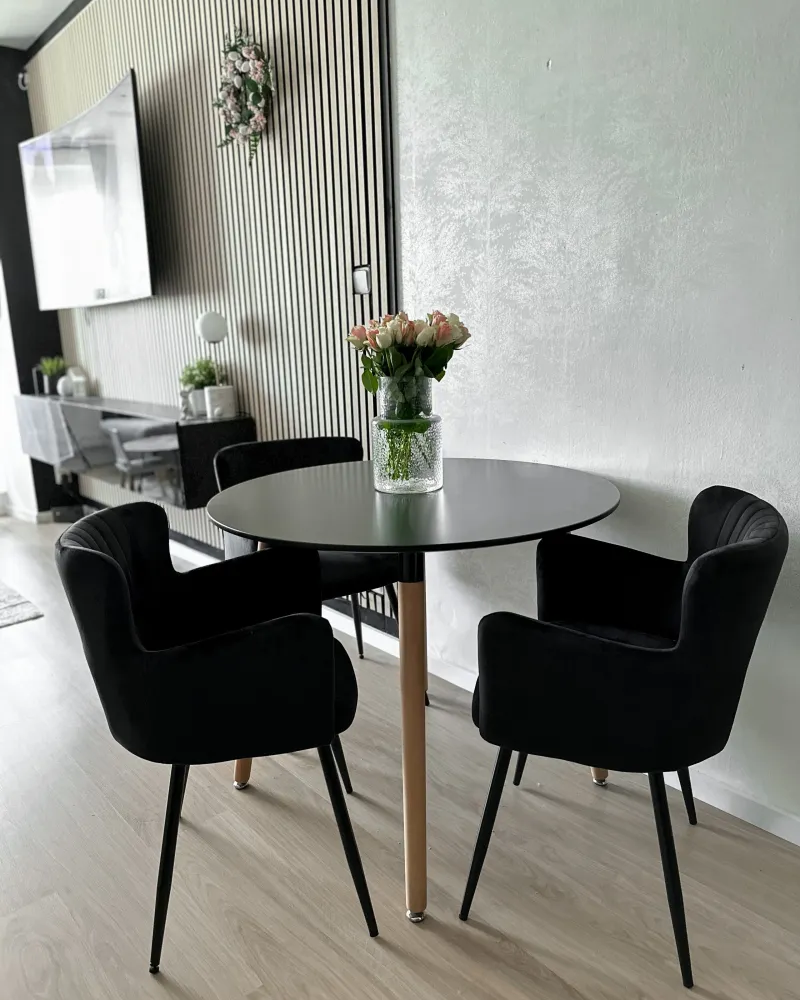 Round Dining Table ⌀ 120 cm Nero puro BOVIO