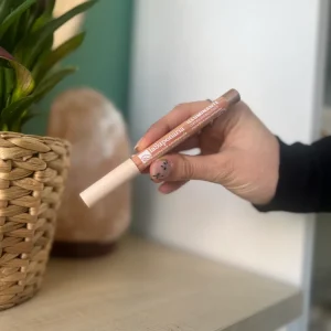 Illuminante viso e occhi oro champagne di La Saponaria