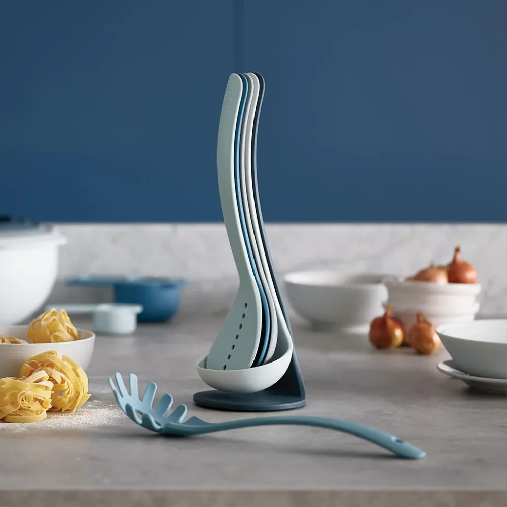 Nest Utensils Plus Joseph Joseph Set di pentole da 5 pezzi con supporto Blu