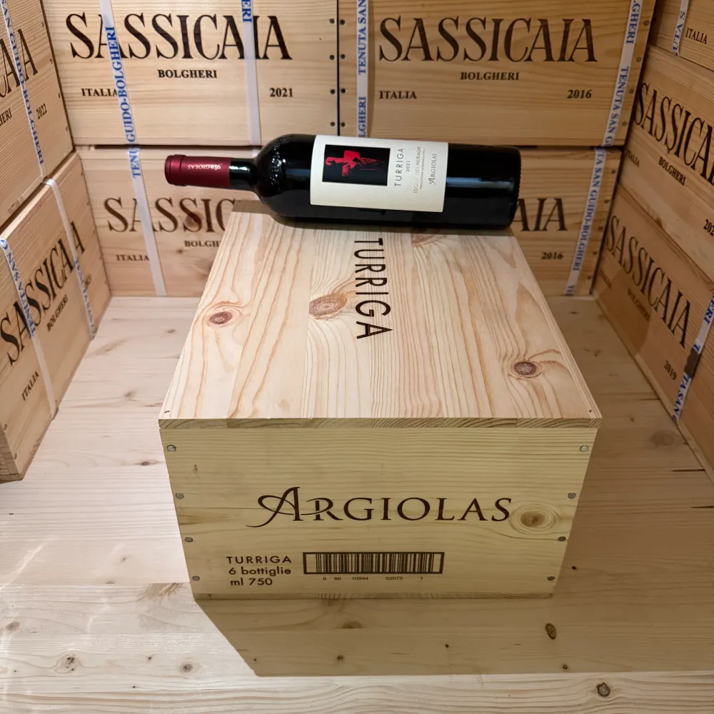 Turriga 2021 Isola dei Nuraghi IGT Argiolas - Cassa Legno 6 Bottiglie