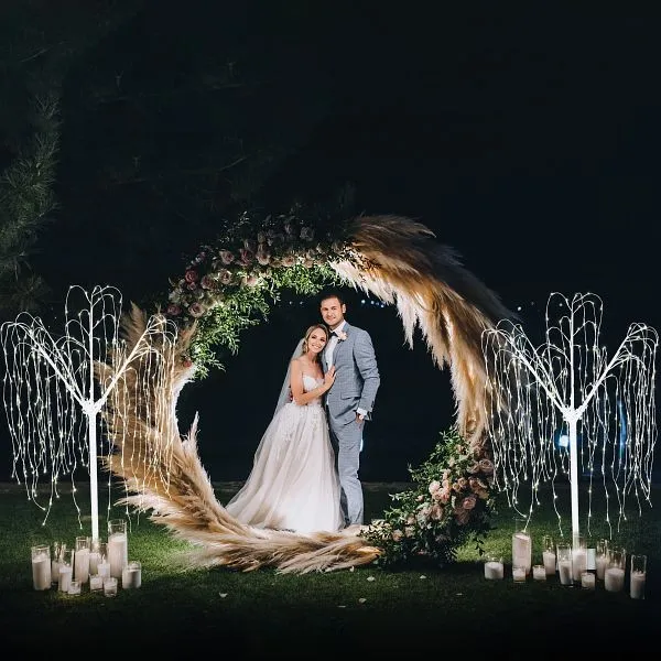 Arco nuziale Monster oro e 2x salici piangenti bianchi 240 cm bianco avvolgente 29254